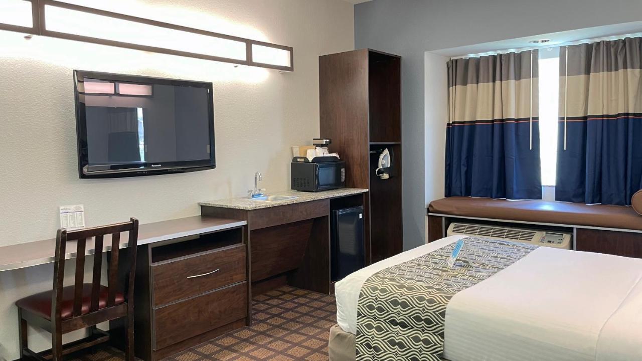 Microtel Inn & Suites By Wyndham Michigan City Ngoại thất bức ảnh