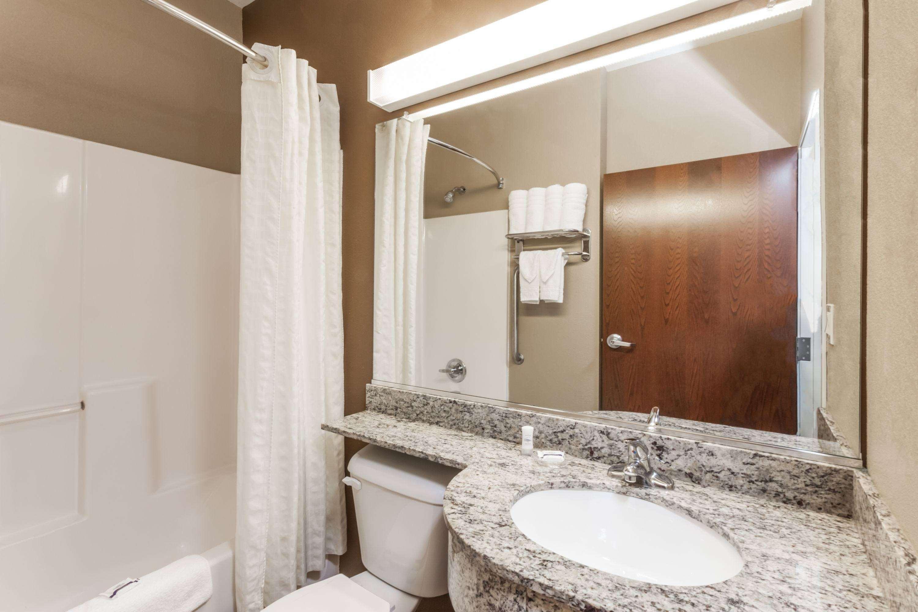 Microtel Inn & Suites By Wyndham Michigan City Ngoại thất bức ảnh