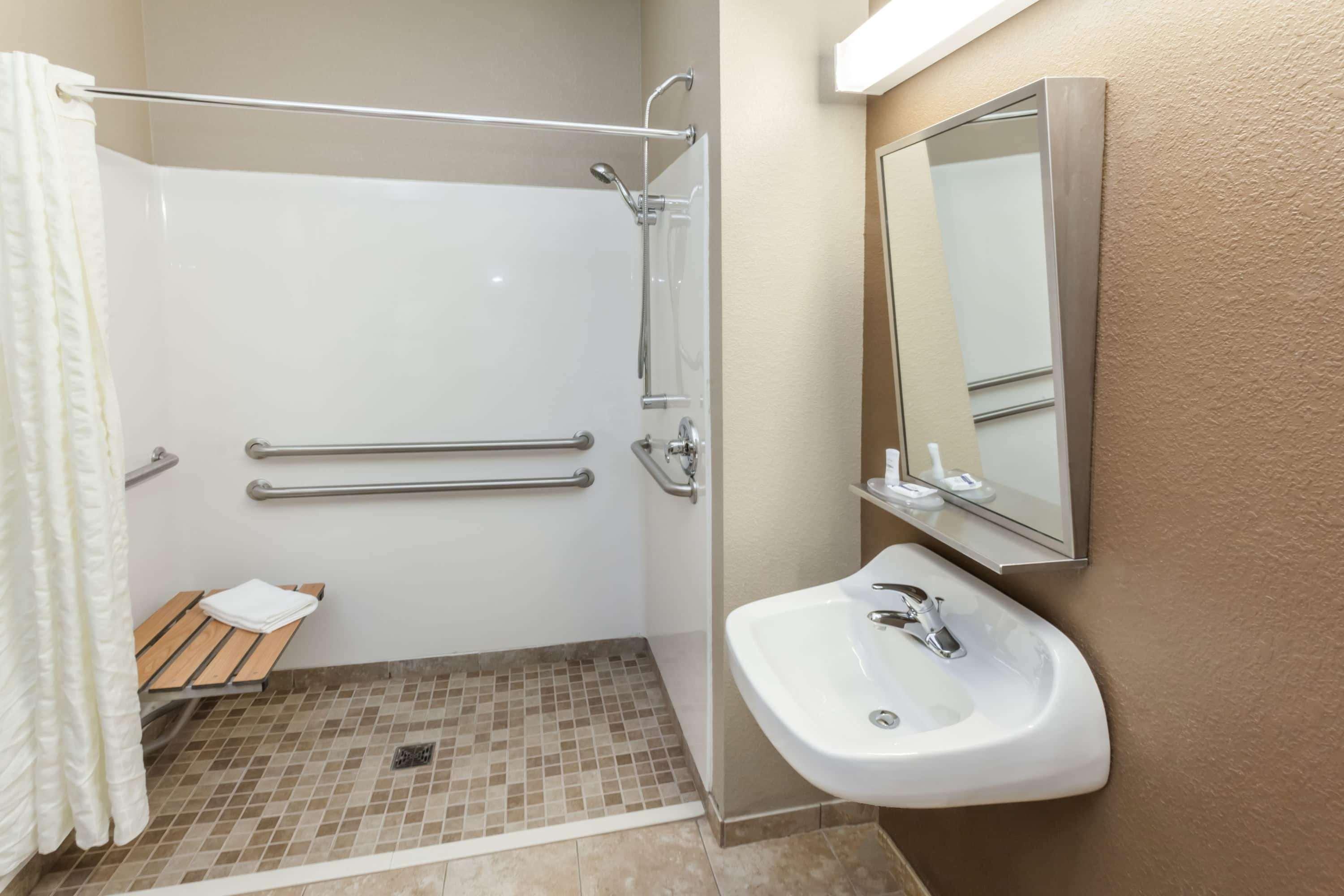 Microtel Inn & Suites By Wyndham Michigan City Ngoại thất bức ảnh